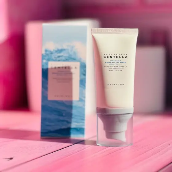 کرم ضد آفتاب و مراقبت پوستی سنتلا