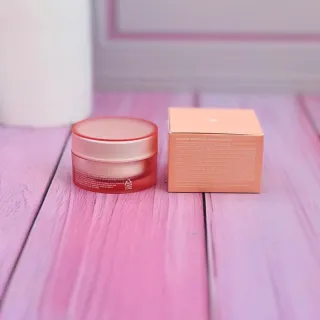 کرم صورت ضدچروک و تقویت‌ کننده کلاژن مدیکیوب