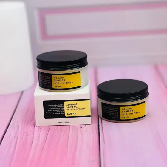 کرم آبرسان، ترمیم‌ کننده و روشن‌ کننده پوست حلزون کوزارکس