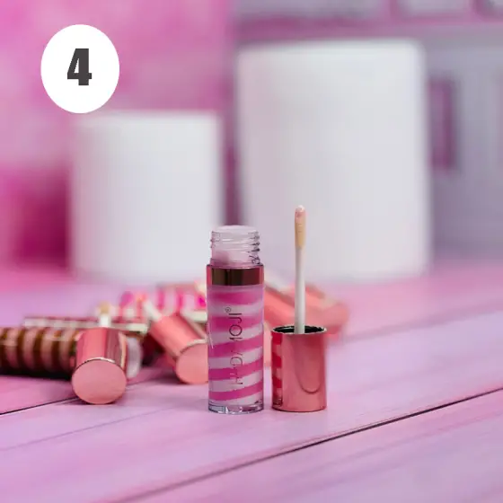 لیپ گلاس براق‌ کننده و حجم‌ دهنده هودا موجی