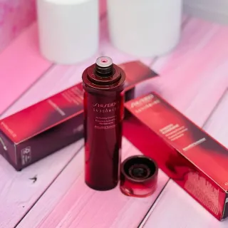 سرم اسنس فعال‌ کننده و مرطوب‌ کننده اودرمین شیسیدو