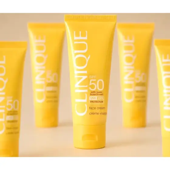کرم ضد آفتاب سولار اسمارت کلینیک SPF50