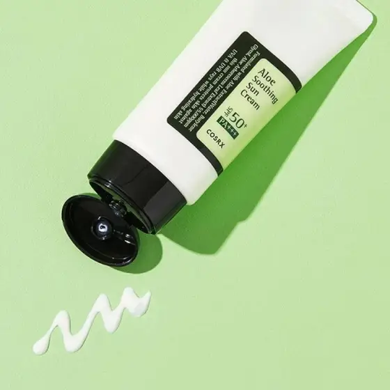 ضد آفتاب SPF50 بیرنگ آلوئه ورا کوزارکس